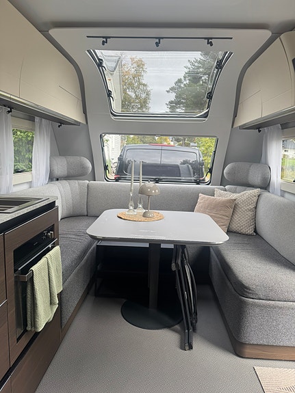 Adria Alpina 763 UK 2 of 7