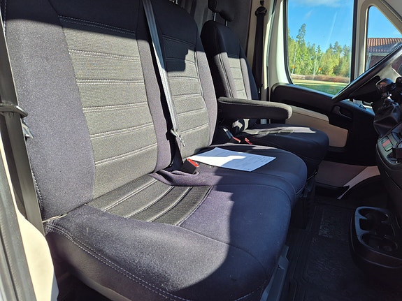 Peugeot Boxer 8 of 17