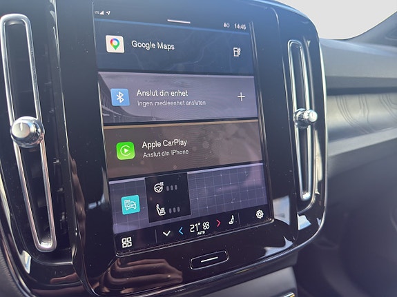 Volvo XC40 13 of 16