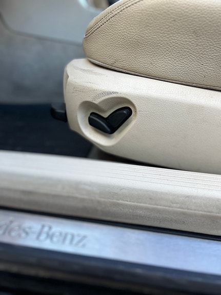 Mercedes-Benz E200 17 of 20