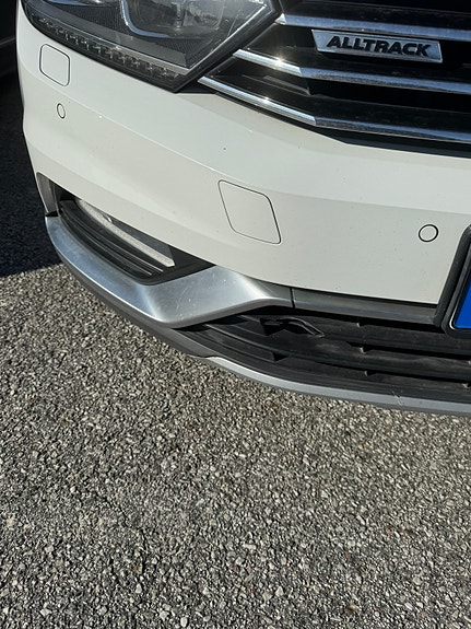 Volkswagen Passat Alltrack 5 of 6