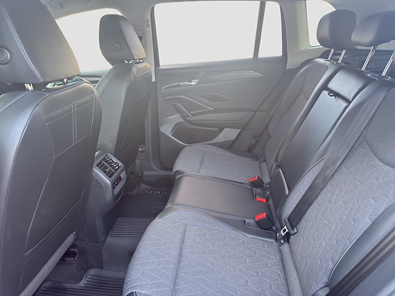 Volkswagen Tiguan 10 of 16