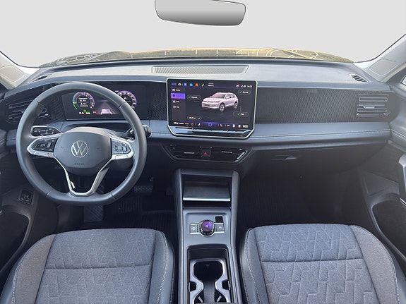 Volkswagen Tiguan 11 of 16