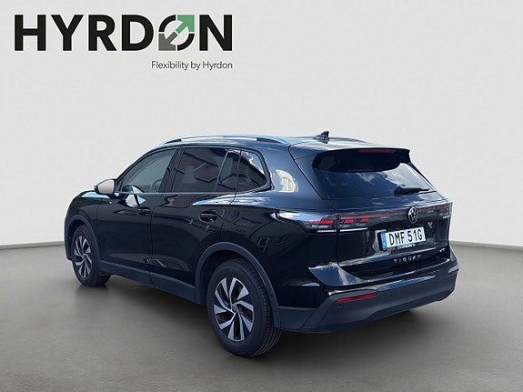 Volkswagen Tiguan 4 of 15