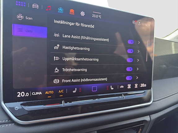 Volkswagen Tiguan 14 of 15