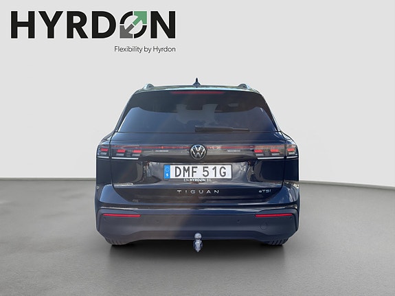 Volkswagen Tiguan 5 of 15