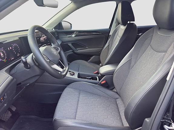 Volkswagen Tiguan 9 of 15