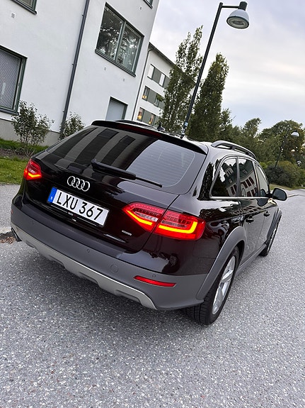 Audi A4 allroad 4 of 13