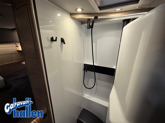 Knaus VAN TI PLUS 650 MEG 4x4 (Alde diesel)(inkommande) 18 of 21