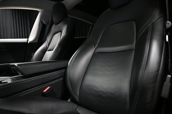 Tesla Model 3 20 of 30