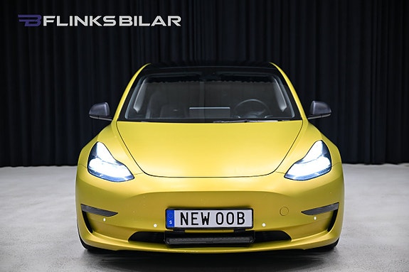 Tesla Model 3 6 of 30