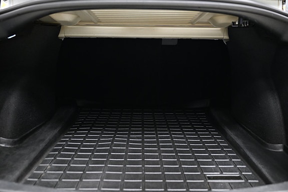 Tesla Model 3 16 of 30