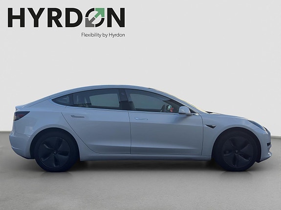 Tesla Model 3 8 of 21