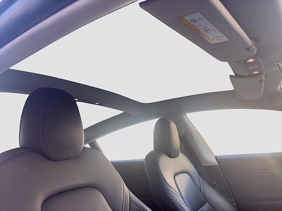 Tesla Model 3 12 of 21