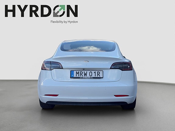 Tesla Model 3 5 of 21