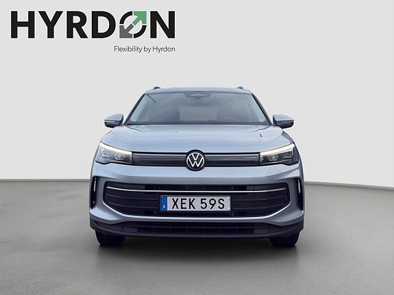 Volkswagen Tiguan 2 of 22
