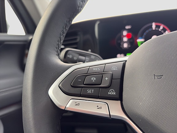 Volkswagen Tiguan 17 of 22