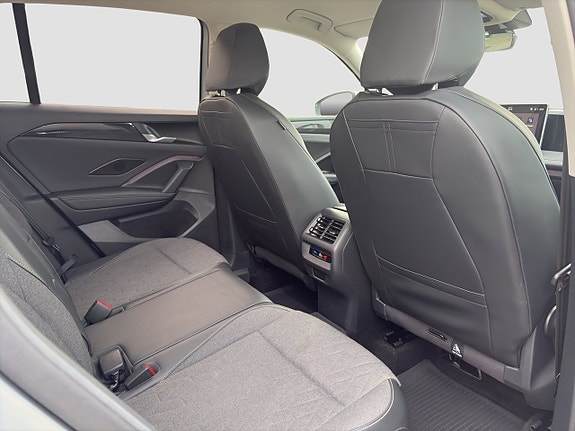 Volkswagen Tiguan 15 of 22