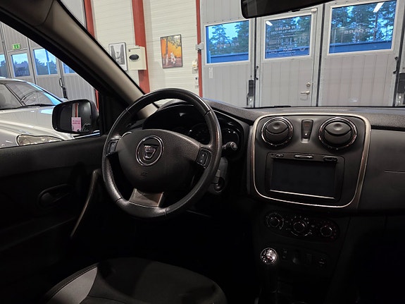 Dacia Sandero Stepway 14 of 16