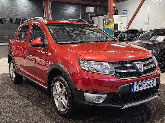 Dacia Sandero Stepway 2 of 16