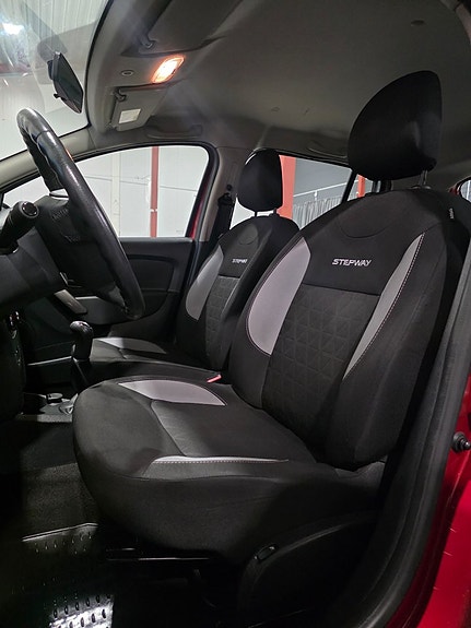 Dacia Sandero Stepway 7 of 16