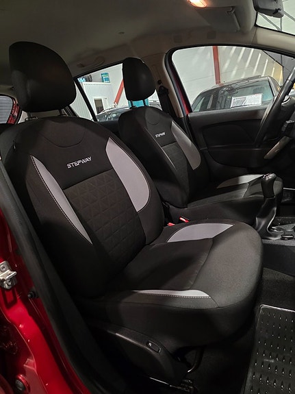 Dacia Sandero Stepway 10 of 16