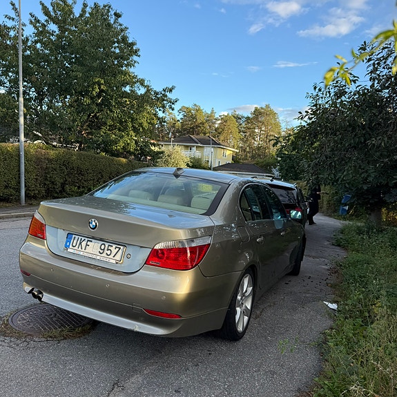 BMW 520i 24 of 30