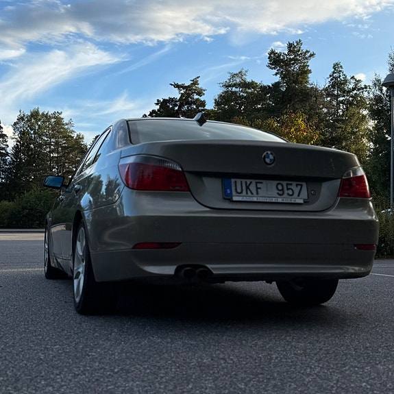 BMW 520i 14 of 30