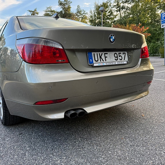 BMW 520i 12 of 30