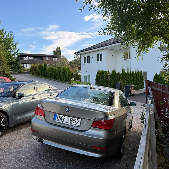 BMW 520i 5 of 30