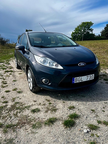 Ford Fiesta 2 of 16
