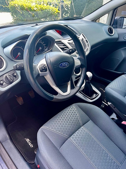 Ford Fiesta 7 of 16