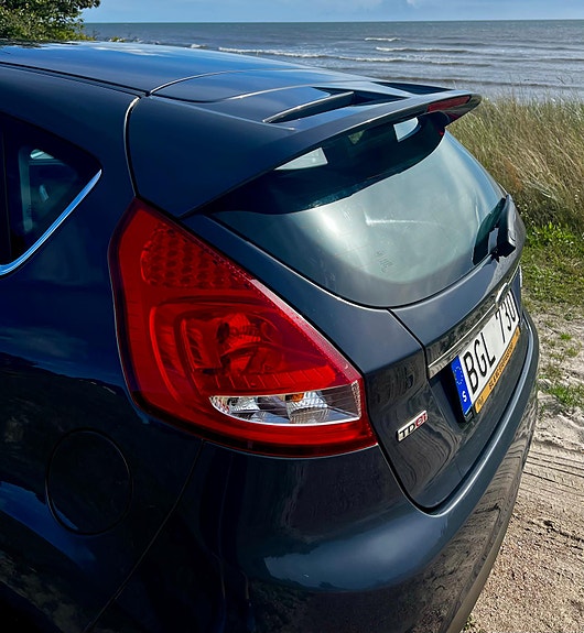 Ford Fiesta 5 of 16