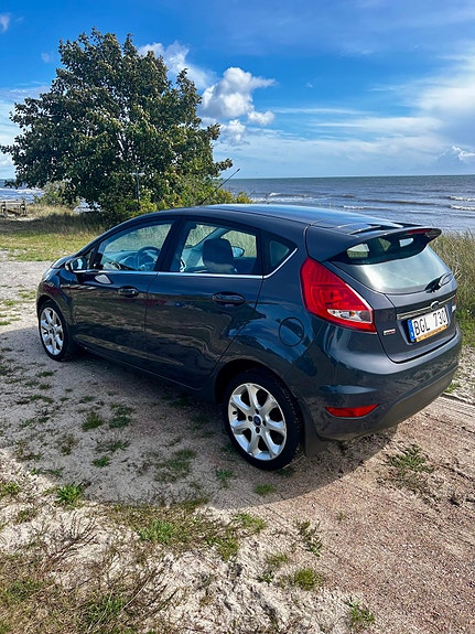 Ford Fiesta 3 of 16