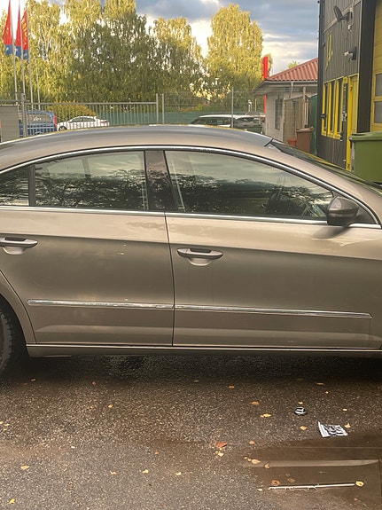Volkswagen CC 9 of 10