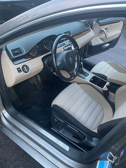 Volkswagen CC 3 of 10