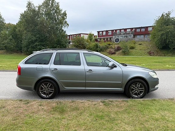 Skoda Octavia 5 of 10