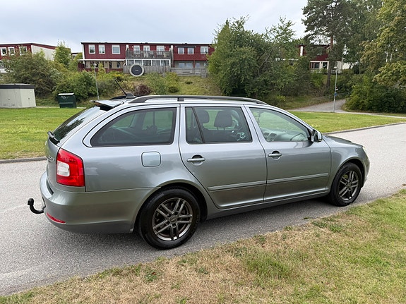 Skoda Octavia 4 of 10
