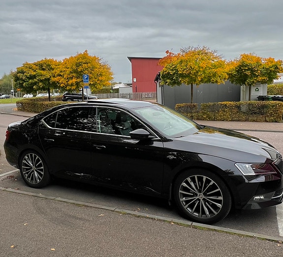 Skoda Superb 4 of 18