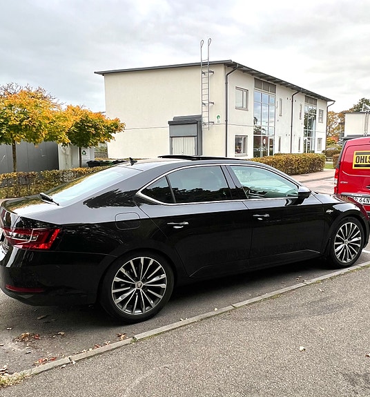 Skoda Superb 7 of 18