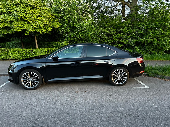 Skoda Superb 3 of 18