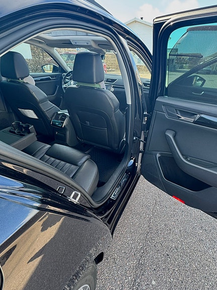 Skoda Superb 11 of 18