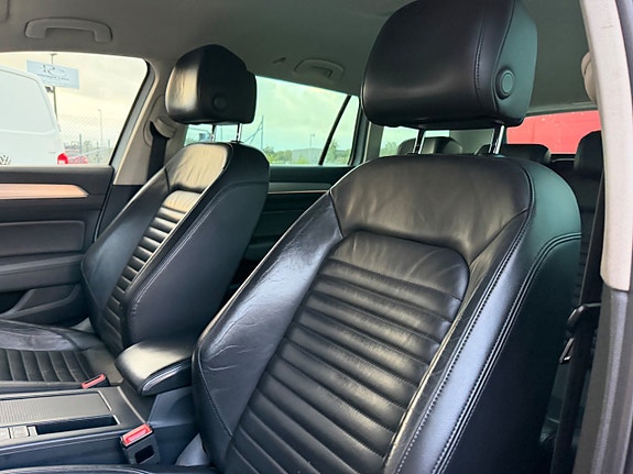 Volkswagen Passat 15 of 20