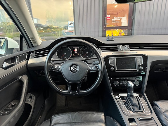 Volkswagen Passat 10 of 20