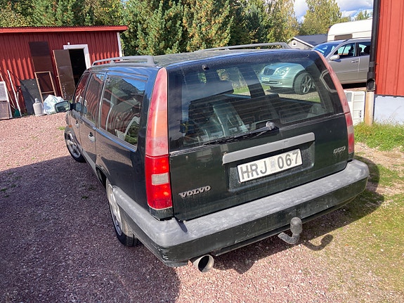 Volvo 850 2 of 3