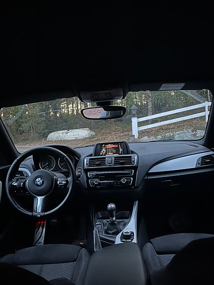 BMW 118d 5 of 6