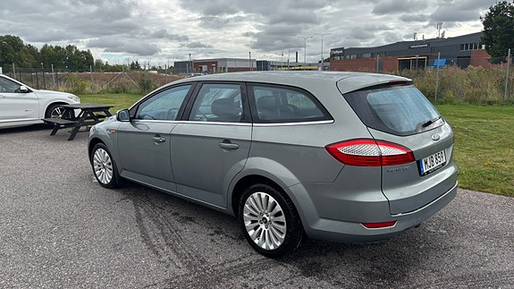 Ford Mondeo 3 of 6