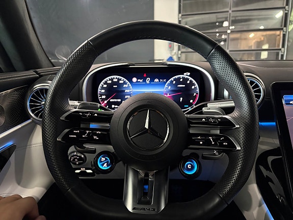 Mercedes-Benz SL43 18 of 20