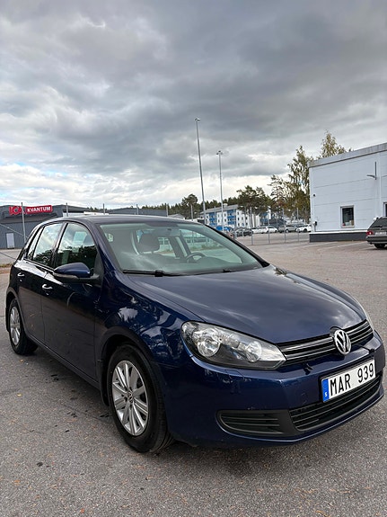 Volkswagen Golf VI 3 of 9