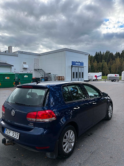 Volkswagen Golf VI 4 of 9